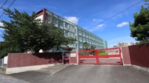 【中学校】名古屋市立駒方中学校 1692m 周辺環境